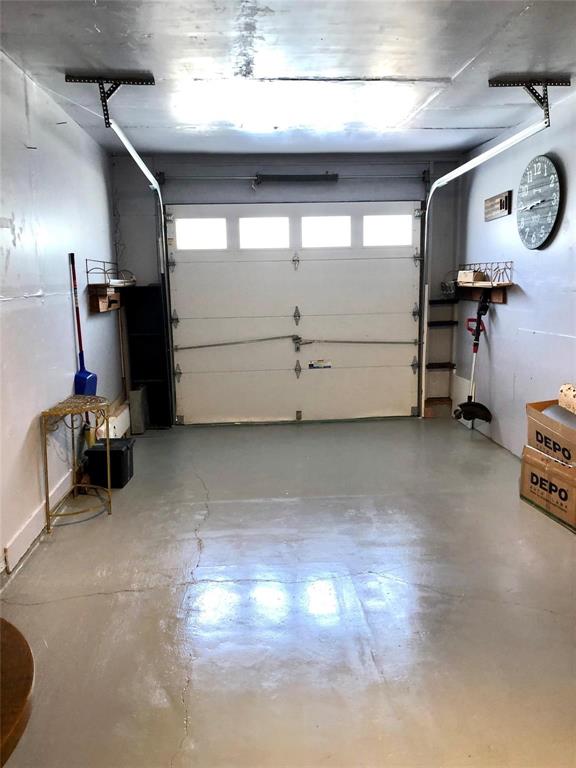 2127 East Mitchell Street Arlington, TX 76010 - Photo 18 of 20 a view of room with furniture and storage