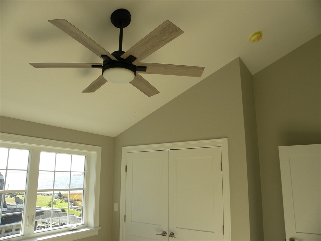 16 Riverside Drive Berkley, MA 02779 - Photo 18 of 33 Gallery Image 18
