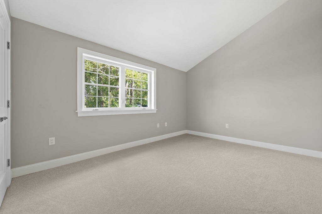 16 Riverside Drive Berkley, MA 02779 - Photo 19 of 33 Gallery Image 19
