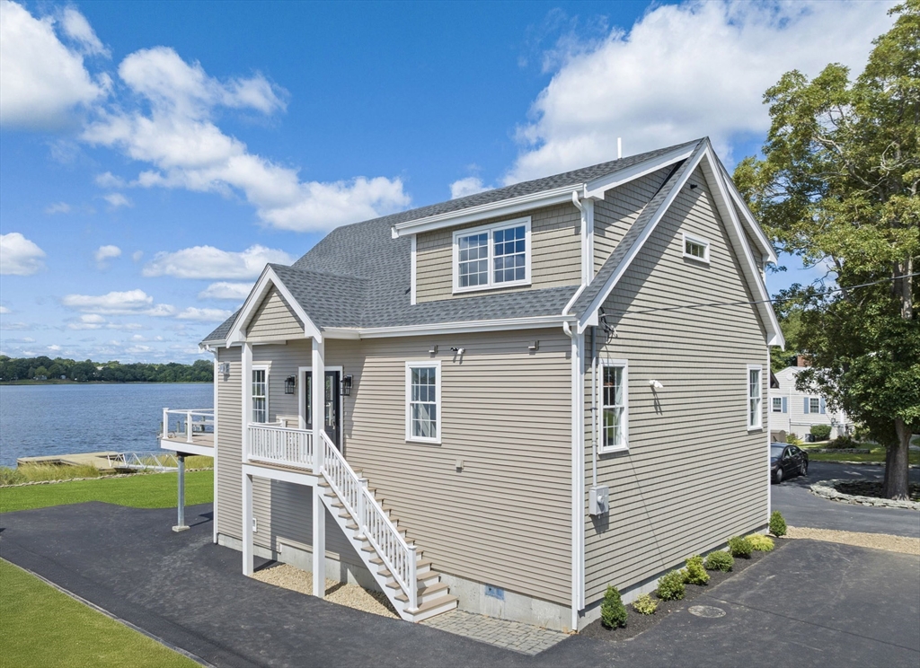 16 Riverside Drive Berkley, MA 02779 - Photo 2 of 33 Gallery Image 2