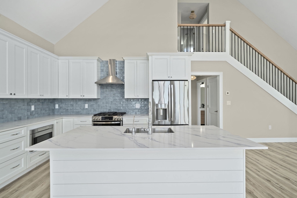 16 Riverside Drive Berkley, MA 02779 - Photo 5 of 33 Gallery Image 5