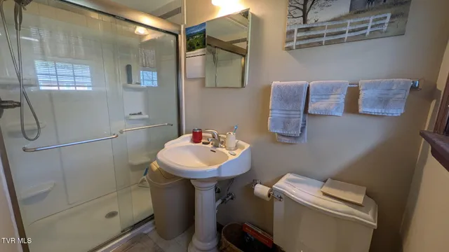 $265,900 | 250 Plainview Heights Circle, Greeneville, TN 37745