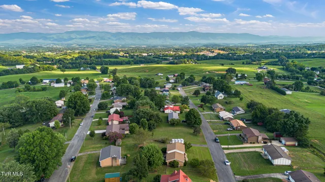 $265,900 | 250 Plainview Heights Circle, Greeneville, TN 37745