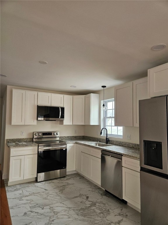 22 Longmont Street Providence, RI 02908 - Photo 9 of 23