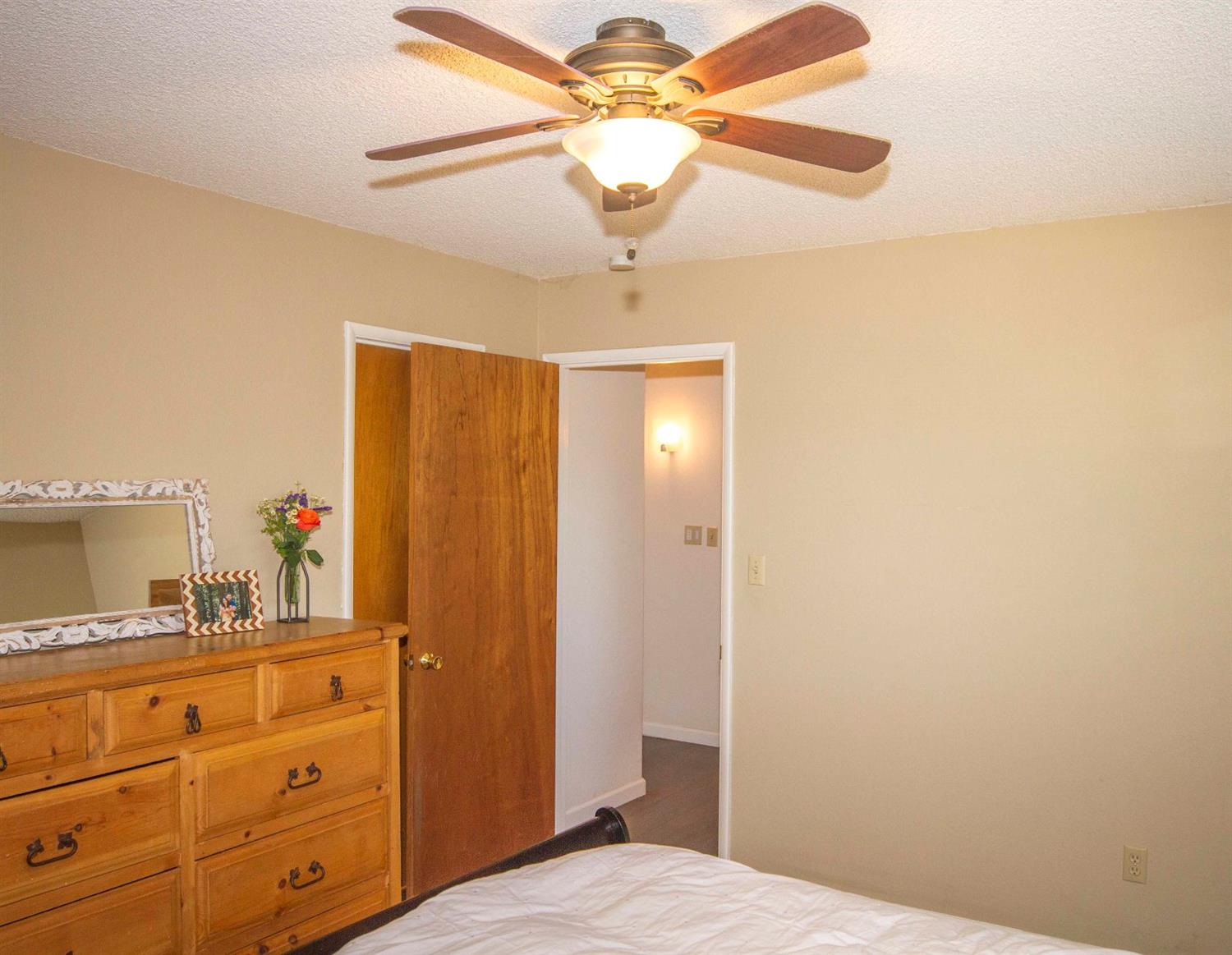 111 Flora Circle Reedley, CA 93654 - Photo 23 of 49