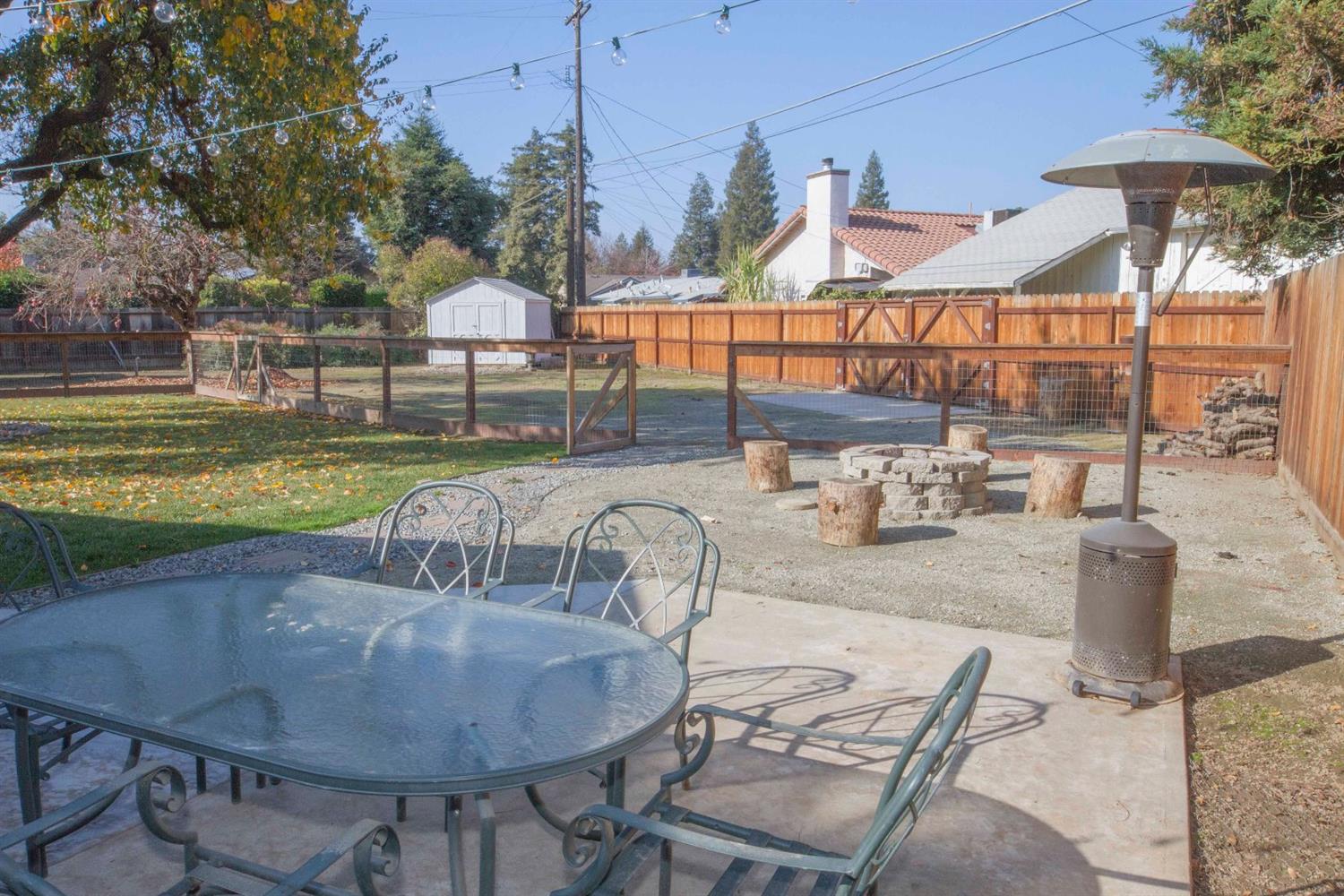111 Flora Circle Reedley, CA 93654 - Photo 35 of 49