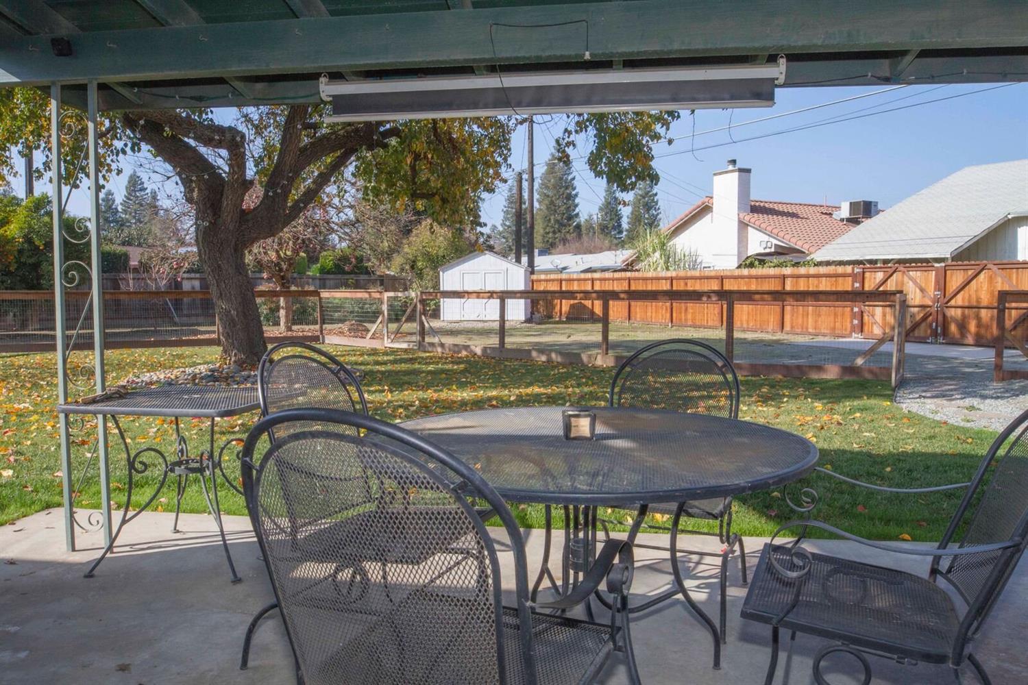 111 Flora Circle Reedley, CA 93654 - Photo 6 of 49