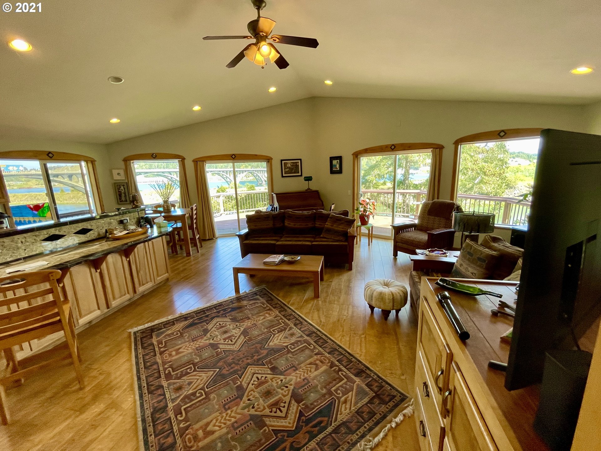 94451 Jerry's Flat Road Gold Beach, OR 97444 - Photo 4 of 32 Gallery Image 4
