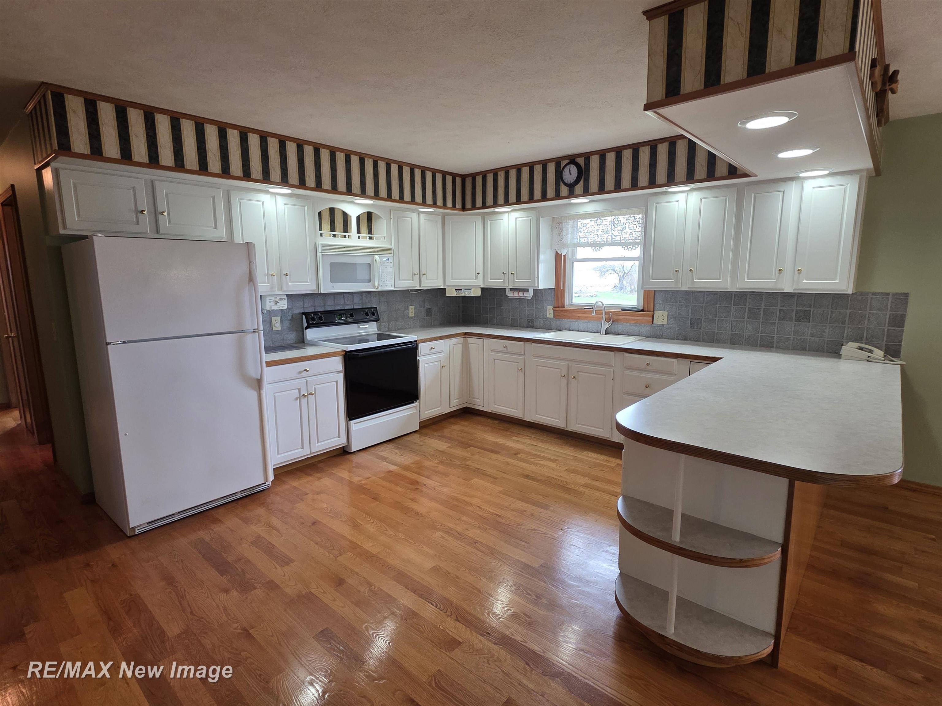 8781 North State Road Owosso, MI 48867 - Photo 12 of 51