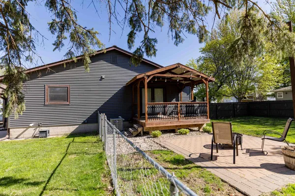 $329,900 | 317 East South Street, Janesville, MN 56048