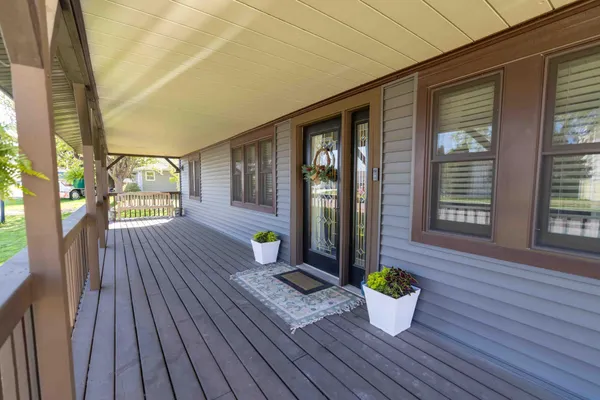 $329,900 | 317 East South Street, Janesville, MN 56048