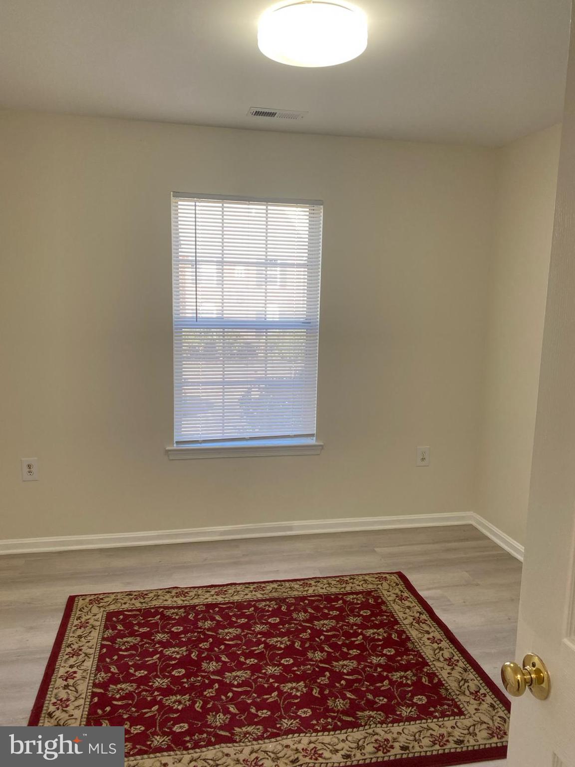 9470 Scarlet Oak Drive Manassas, VA 20110 - Photo 23 of 33