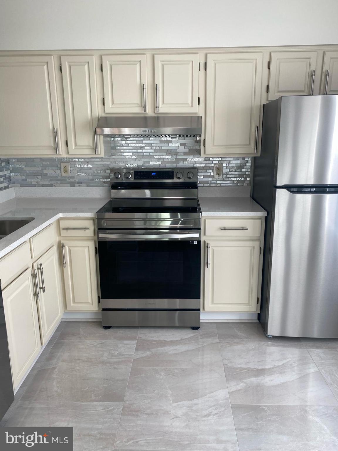 9470 Scarlet Oak Drive Manassas, VA 20110 - Photo 7 of 33