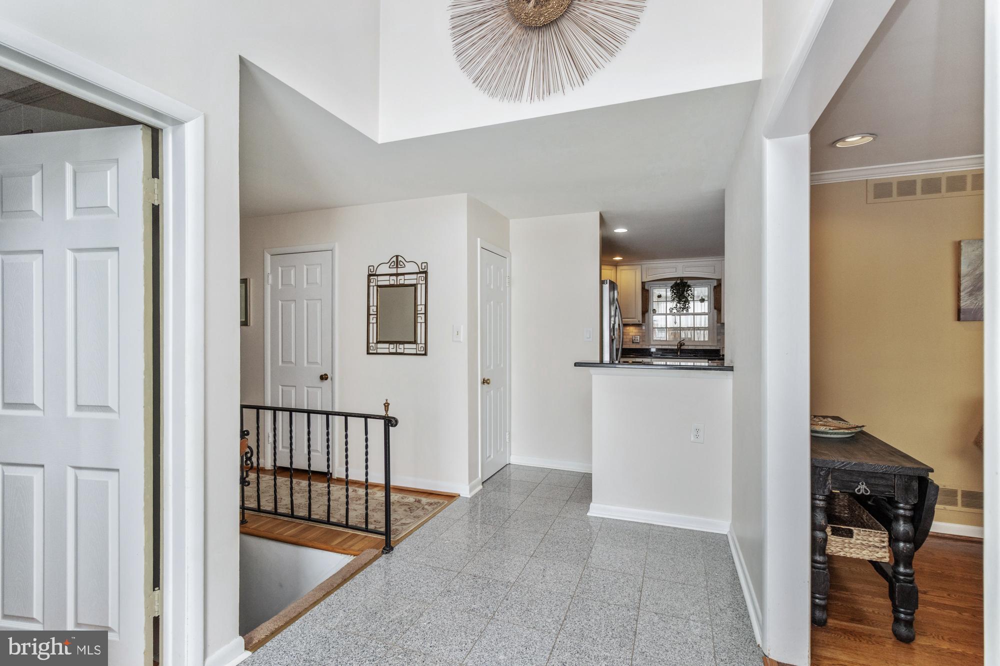 1002 Dunblane Road Towson, MD 21286 - Photo 9 of 59