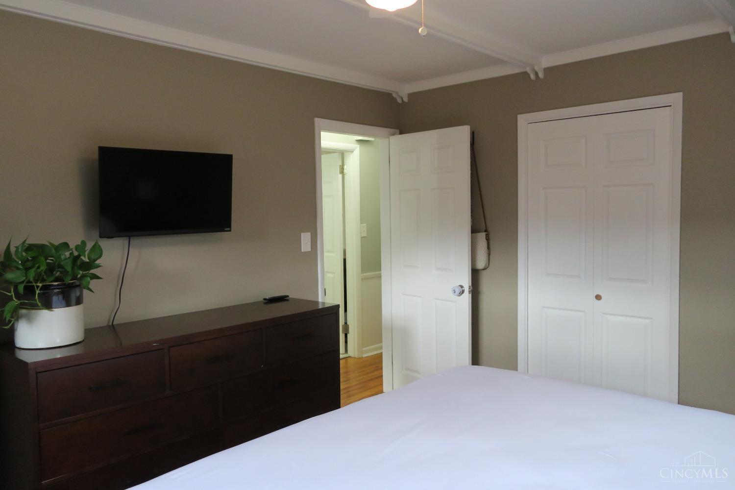 549 Anderson Ferry Road Cincinnati, OH 45238 - Photo 19 of 40