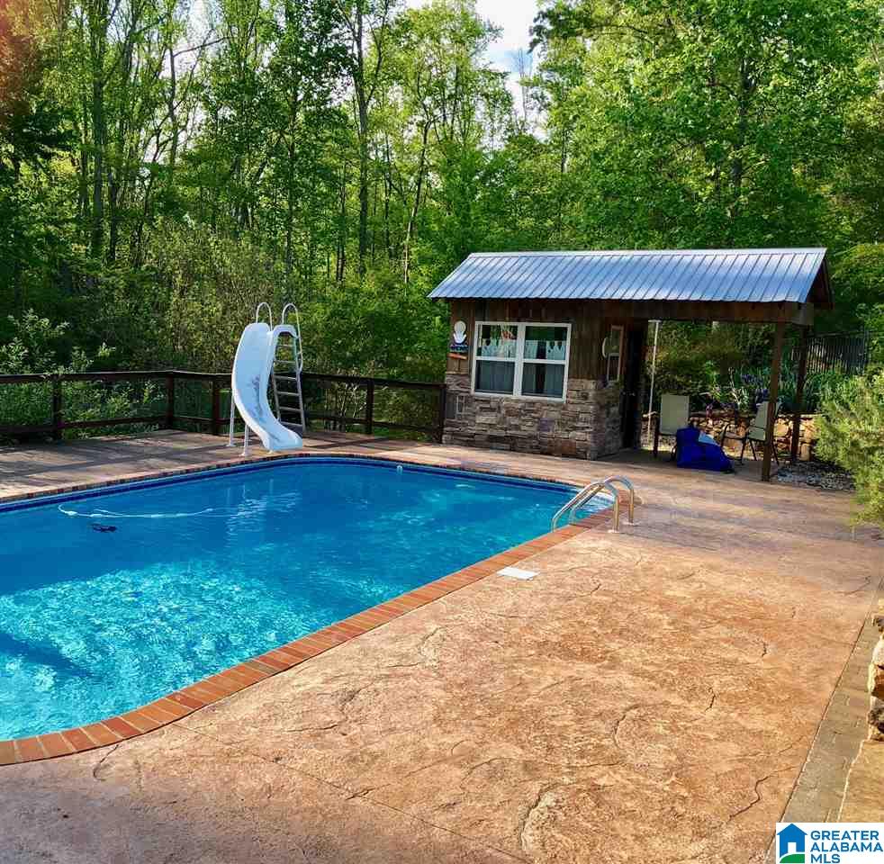 201 Holt Circle Hayden, AL 35079 - Photo 9 of 17