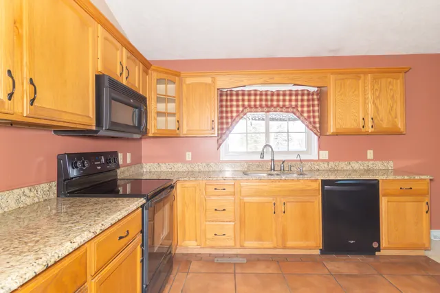 $364,900 | 166 West Woodland Drive, Pendleton, IN 46064