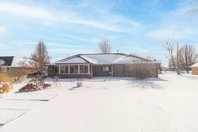 $364,900 | 166 West Woodland Drive, Pendleton, IN 46064