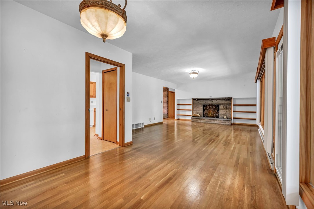 6321 Crossview Road Seven Hills, OH 44131 - Photo 10 of 49