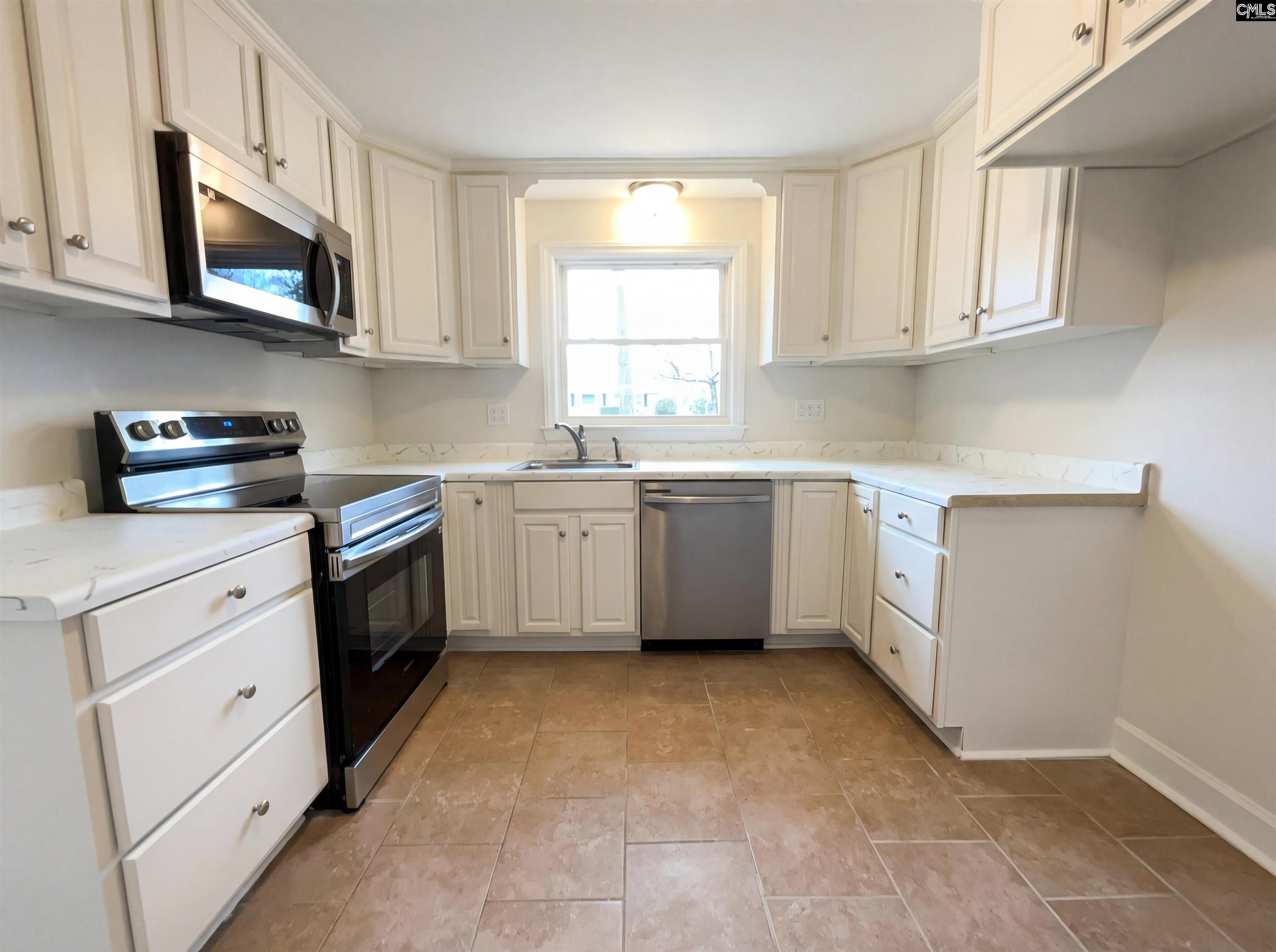 703 Savage Street Camden, SC 29020 - Photo 2 of 14