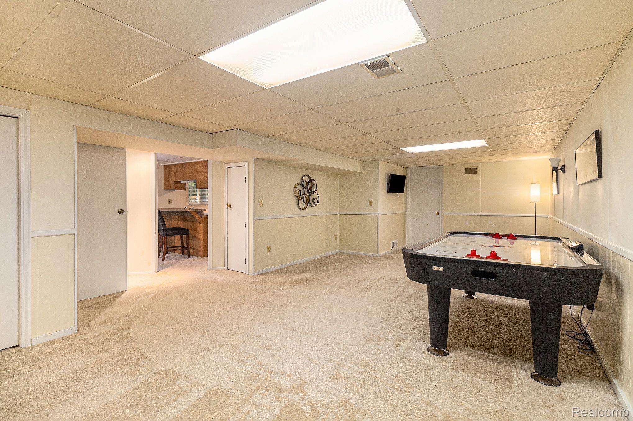 1746 Ridge Road White Lake, MI 48383 - Photo 30 of 39 Flex Room in Basement to Work or Play