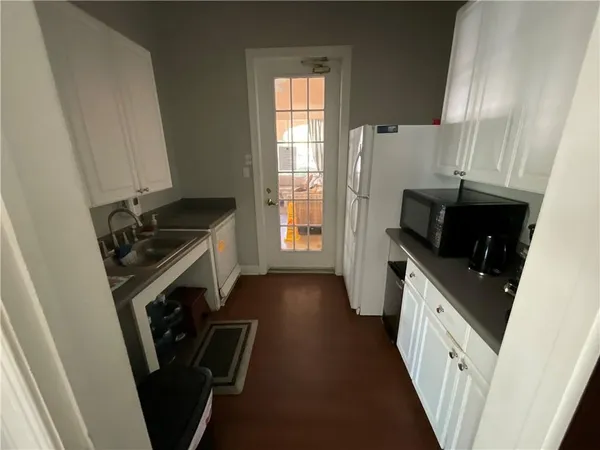 $299,000 | 2252 East Beach Boulevard, Unit 406, Gulfport, MS 39501