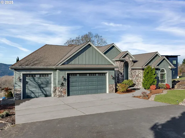 $875,000 | 57 Bentley Drive, Kelso, WA 98626