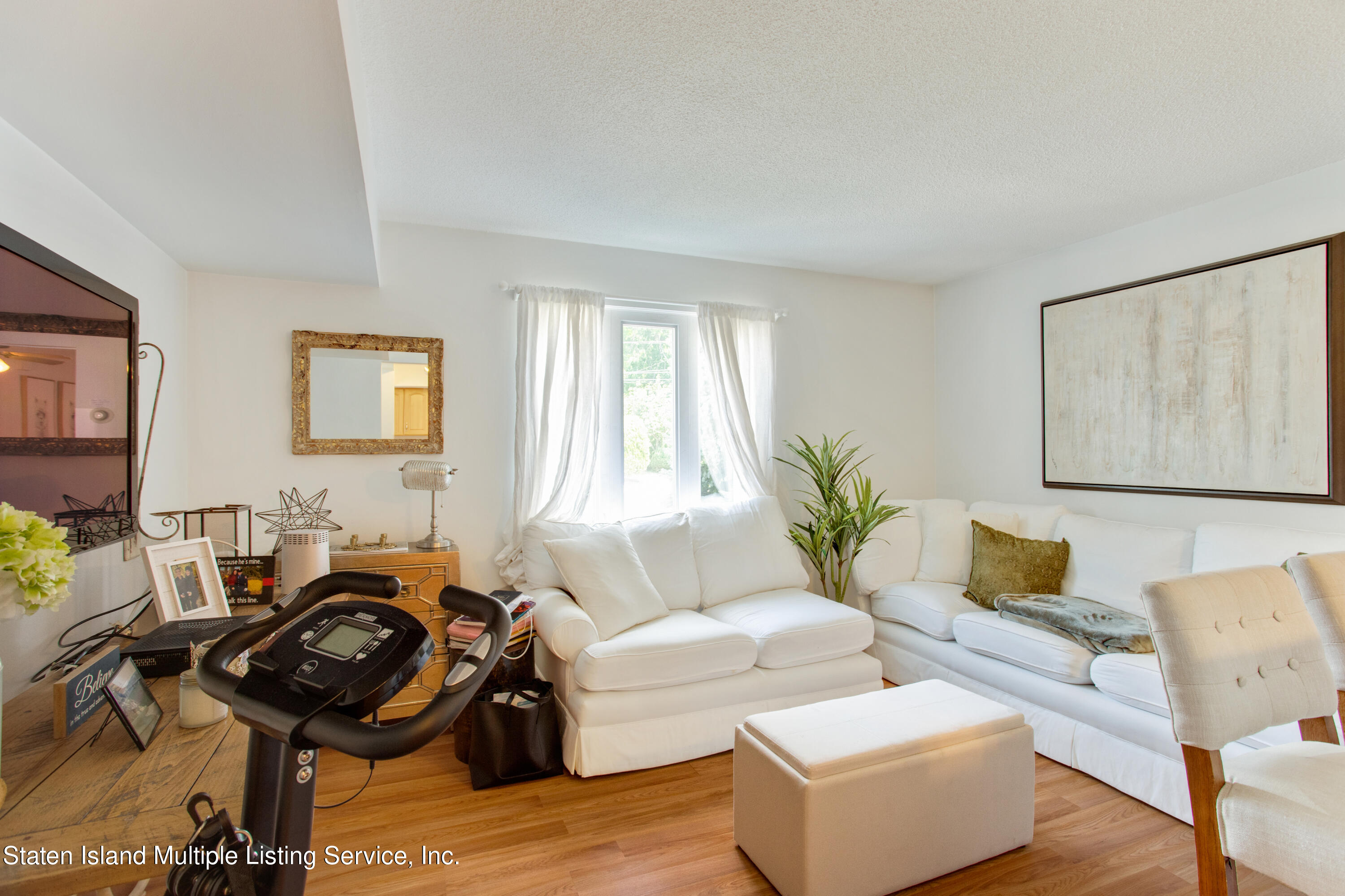 826 Rathbun Avenue Staten Island, NY 10309 - Photo 22 of 29 VMD_015