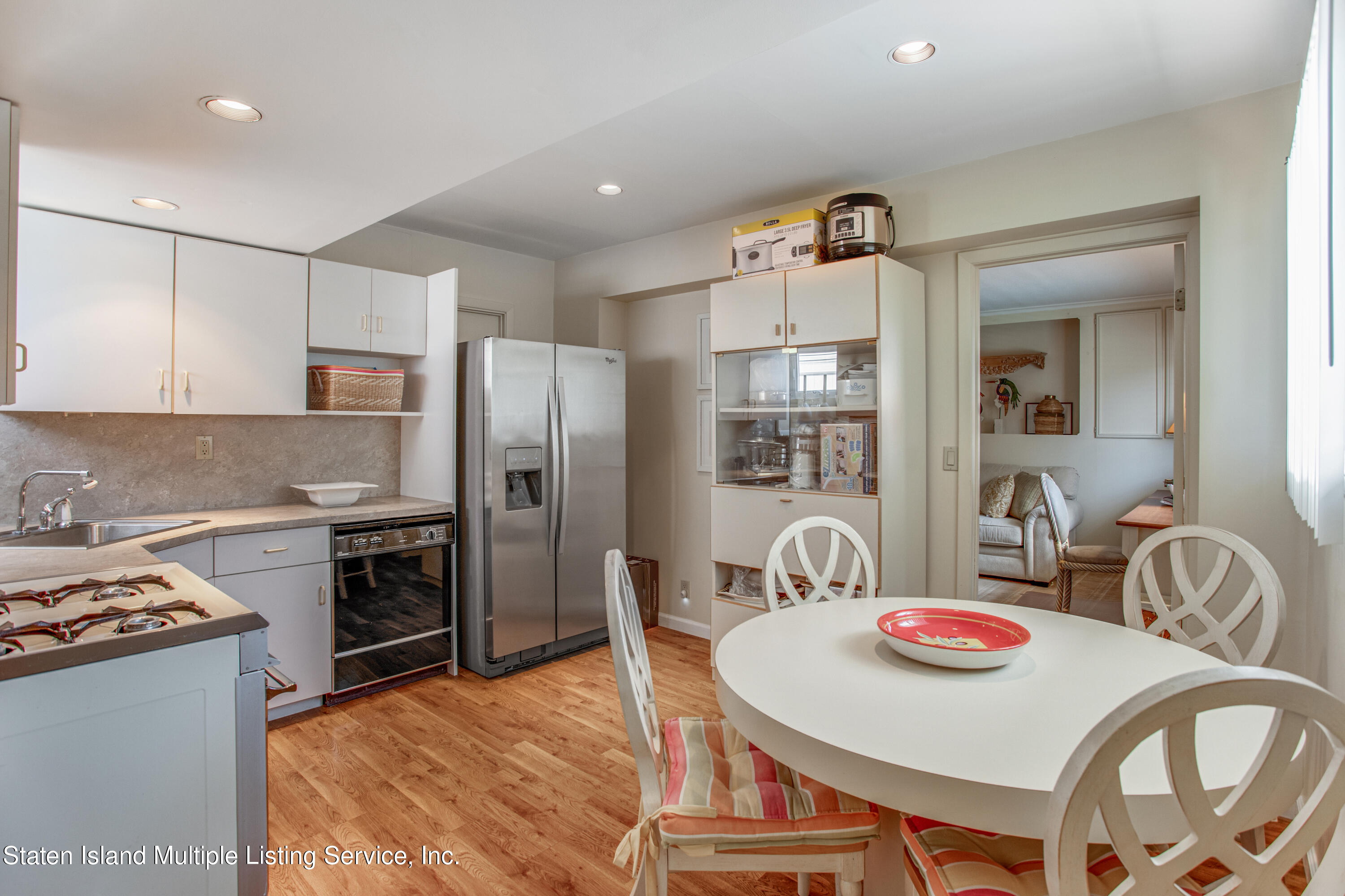 826 Rathbun Avenue Staten Island, NY 10309 - Photo 27 of 29 VMD_023