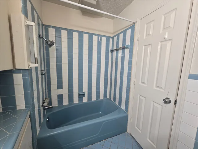 $2,000 | 6717 Fairway Drive, Galveston, TX 77551