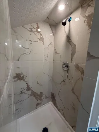 $4,650 | 131 West Ramapo Avenue, Mahwah, NJ 07430