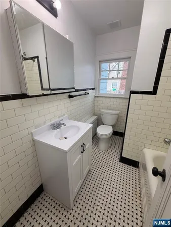 $4,650 | 131 West Ramapo Avenue, Mahwah, NJ 07430