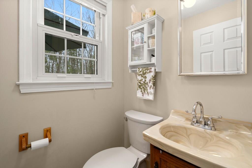 63 Ledgewood Road Framingham, MA 01701 - Photo 21 of 42 Gallery Image 21