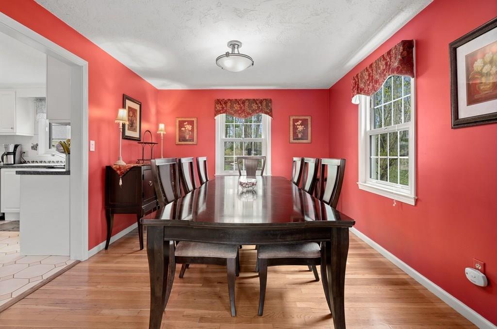 63 Ledgewood Road Framingham, MA 01701 - Photo 6 of 42 Gallery Image 6