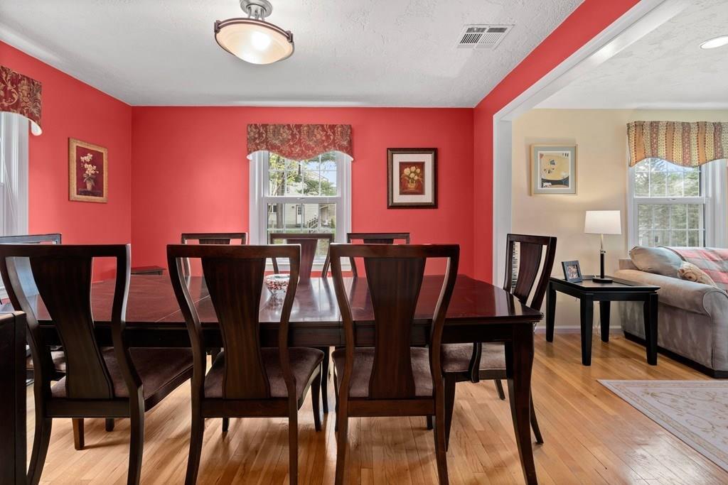 63 Ledgewood Road Framingham, MA 01701 - Photo 7 of 42 Gallery Image 7