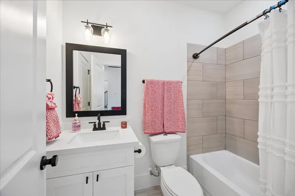 $519,000 | 1408 West 21st Street, Unit C, Houston, TX 77008