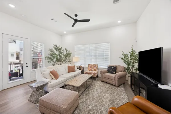 $519,000 | 1408 West 21st Street, Unit C, Houston, TX 77008