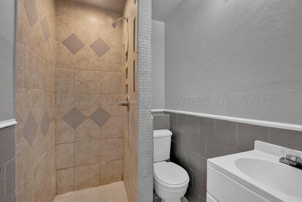 Undisclosed Address Amarillo, TX 79110 - Photo 16 of 21 bathroom