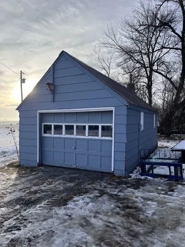 $385,000 | 21510 430th Avenue, Morris, MN 56267