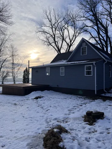 $385,000 | 21510 430th Avenue, Morris, MN 56267