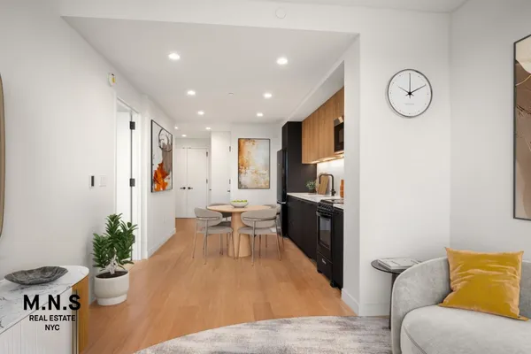 $3,785 | 11 Ocean Parkway, Unit 712 | Windsor Terrace