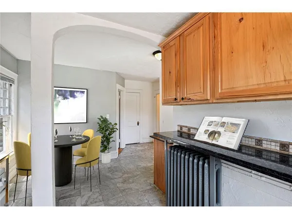 $1,295 | 1913 Emerson Avenue South, Unit 103, Minneapolis, MN 55403