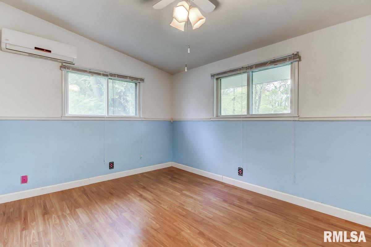 7 Archer Avenue Springfield, IL 62704 - Photo 20 of 24 Gallery Image 20