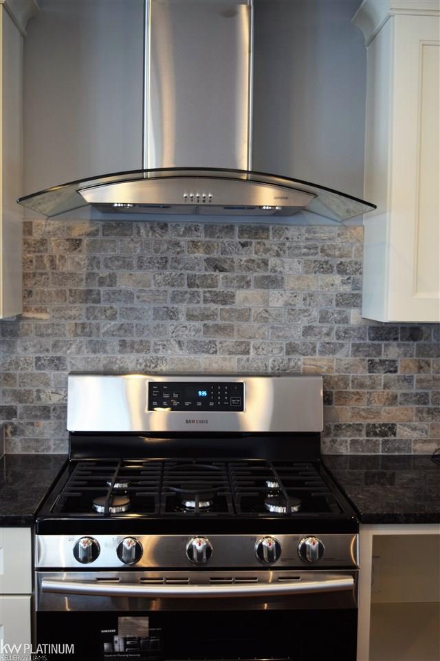 16010 Roehl Road Capac, MI 48014 - Photo 7 of 27