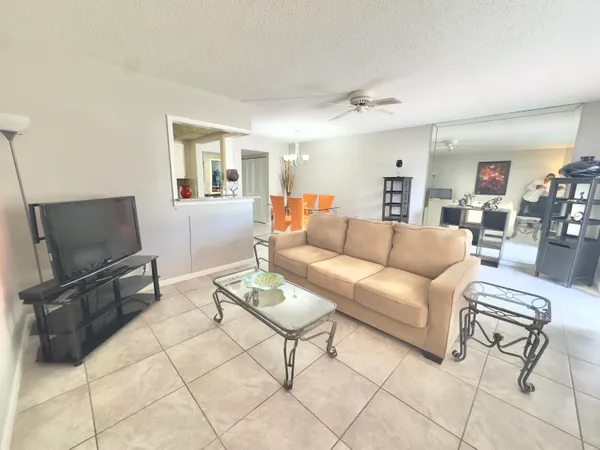 $1,700 | 3 Ventnor Drive, Deerfield Beach, FL 33442