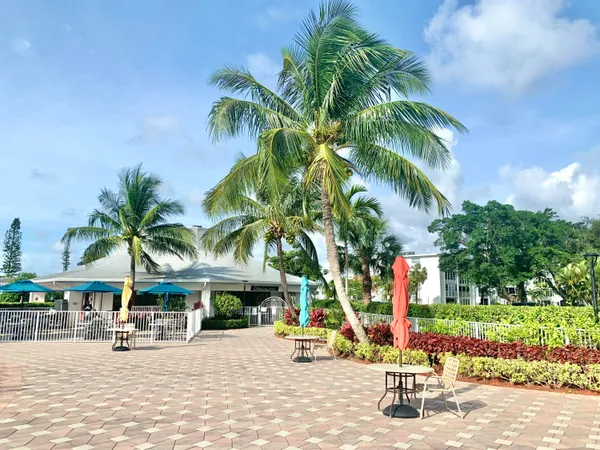 $1,700 | 3 Ventnor Drive, Deerfield Beach, FL 33442