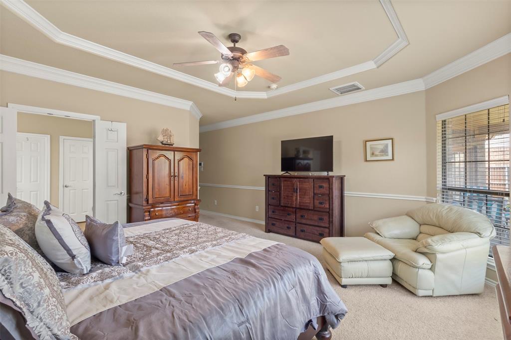 7256 Rueda Grand Prairie, TX 75054 - Photo 14 of 40 Gallery Image 14