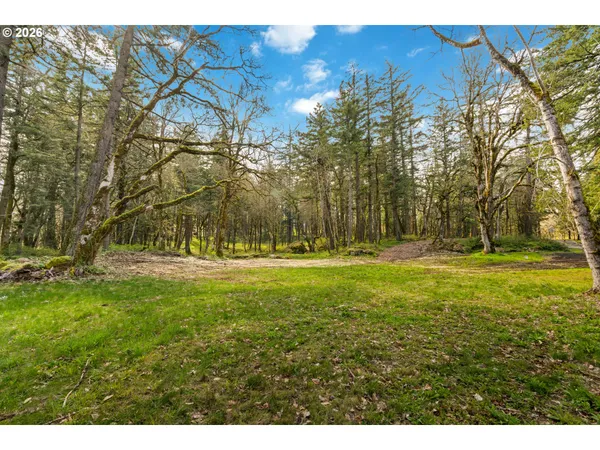 $699,000 | 445 Country Club Road, Hood River, OR 97031