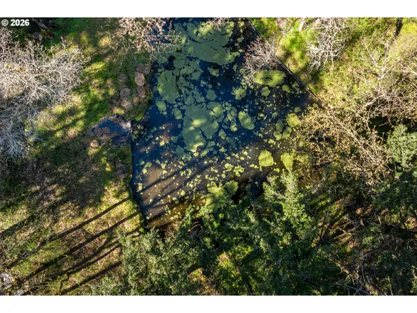 $699,000 | 445 Country Club Road, Hood River, OR 97031