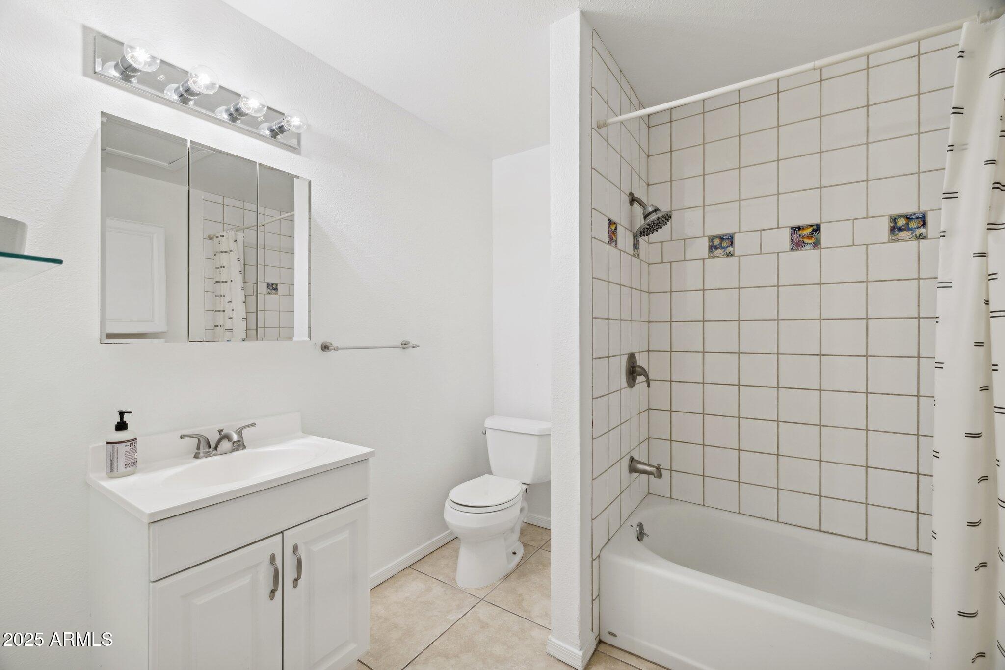 1614 East Roma Avenue Phoenix, AZ 85016 - Photo 37 of 47 Casita full bath